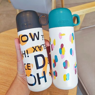 Gepersonaliseerde kleuren vacuümflesjes 500 ml roestvrij staal geïsoleerde thermosbeker met deksel