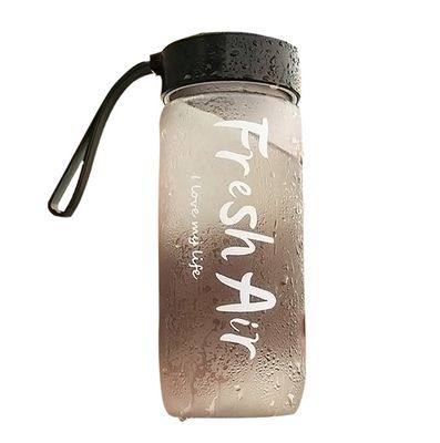 Voorraad 600 ml draagbare waterfles voor reizen en sportlekkenbestendige vormgeving