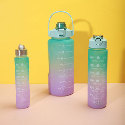 2000 ml 900 ml 300 ml 3 in 1 aangepaste plastic strofles met tijdmarker voor fitness en sport