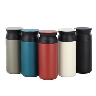 Dubbelwandige ruwstaalbekers met deksel en handvat 350 ml/500 ml capaciteit