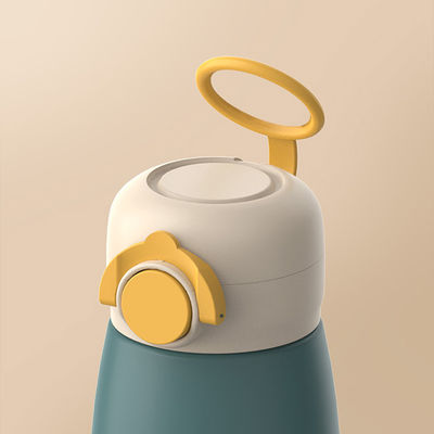 Geniet van uw drankjes onderweg met deze lekvrije 304 roestvrijstalen thermosbeker van 380 ml.