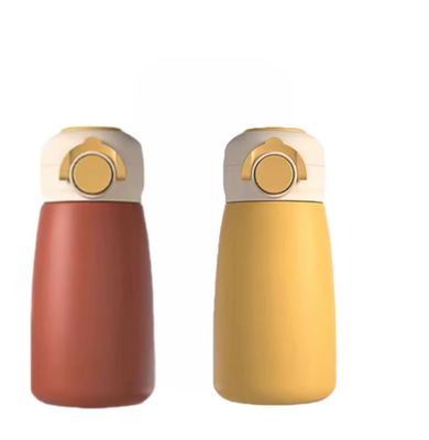 Geniet van uw drankjes onderweg met deze lekvrije 304 roestvrijstalen thermosbeker van 380 ml.