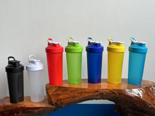 400 ml Fitness Plastic Black Gym Blender Shaker Cup Protein Shaker Fles voor veelzijdig