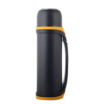 Sportontwerp Grote capaciteit 2QT 64oz vacuüm geïsoleerde fles met beker voor warme dranken