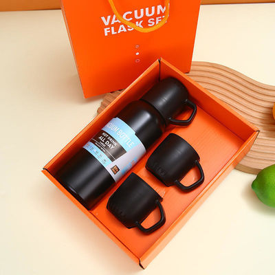 550 ml Capaciteit Geïsoleerde Dubbellaag Roestvrijstalen Metalen Thermosbeker Set voor iedereen
