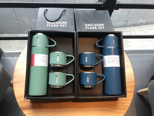 500 ml Doppelwand draagbare flesset van roestvrij staal met twee koffiebekers