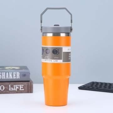 Modern ontwerp 20oz roestvrij staal vacuüm geïsoleerde tumbler met handvat deksel Custom logo
