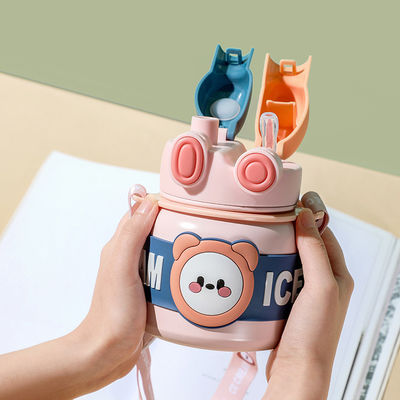 Gepersonaliseerd logo geaccepteerd Schattig ontwerp Draagbare 850 ml Dubbele Drinkbeker Thermos voor kinderen