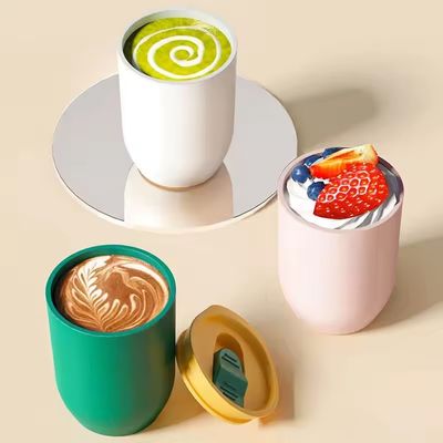 Reisgelegenheid 12oz AS Plastic Kleurrijke wijnbak met deksels Moderne ontwerp milieuvriendelijk