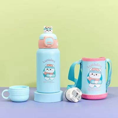Draagbare waterfles met bekleding met modern ontwerp
