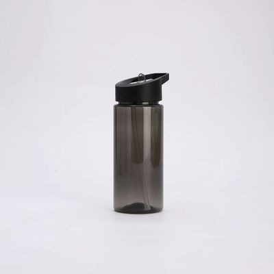 Doorzichtige zomerplastic waterfles met stro