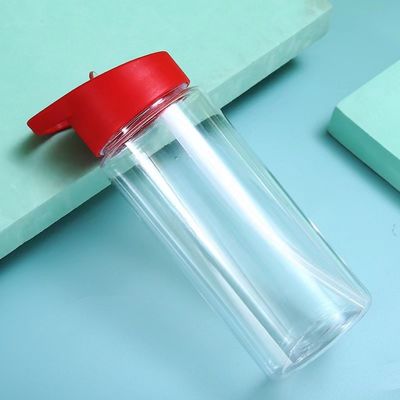 Doorzichtige zomerplastic waterfles met stro