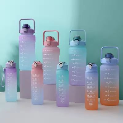 Gepersonaliseerd logo Acceptabel 3pcs Grote capaciteit Sport Plastic Gradient Waterfles Set