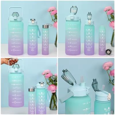 Gepersonaliseerd logo Acceptabel 3pcs Grote capaciteit Sport Plastic Gradient Waterfles Set