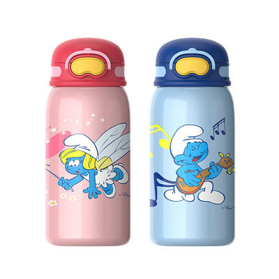 Gepersonaliseerd Hou warm en koud Sportwaterflesje voor kinderen met een riemdeksel 550 ml capaciteit