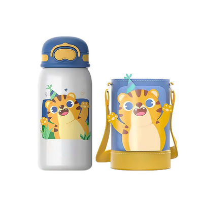 Blijf altijd en overal gehydrateerd met deze grote 550 ml dubbele wand waterfles