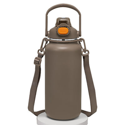 Outdoor Travel Cup 1600ml Geïsoleerde waterfles-Vruchtloze koffiekop van roestvrij staal met handvat