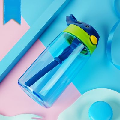 Op maat gemaakte kleuren kinderen drinkfles met stro BPA-vrij Tritan waterfles kinderen