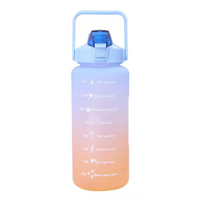 Motiverende waterfles met tijdmerker en stro voor buitencamp