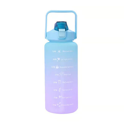 Motiverende waterfles met tijdmerker en stro voor buitencamp