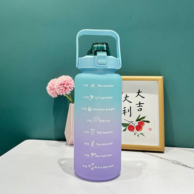 2L waterfles met stro tijdmarker en thermische isolatie prestaties voor fitness