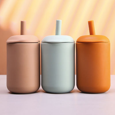 Nieuwheid Klei Kleur Baby Mode Outdoor Drinkware Silicone waterfles met stro