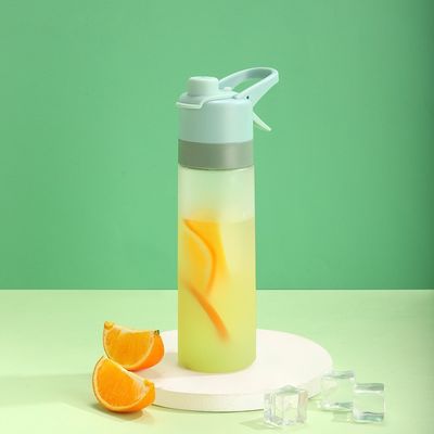 Design Custom Logo 650ml Plastic Spray Flasjes voor sport Outdoor Creatieve fles
