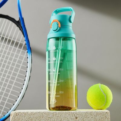 Direct Drink Plastic Gradient Kleur 750 ml Draagbare Sportwaterfles voor reizen