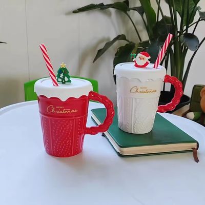 2024 Keramische kerstbeker waterbeker met deksel en stro Voor kantoor thuis drinken mok Kinderen cadeau ontwerp