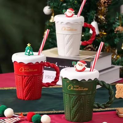 2024 Keramische kerstbeker waterbeker met deksel en stro Voor kantoor thuis drinken mok Kinderen cadeau ontwerp
