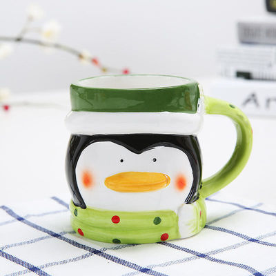 Persoonlijke keramische kruik met 3D kerstman design cartoon stijl en aangepaste kleur