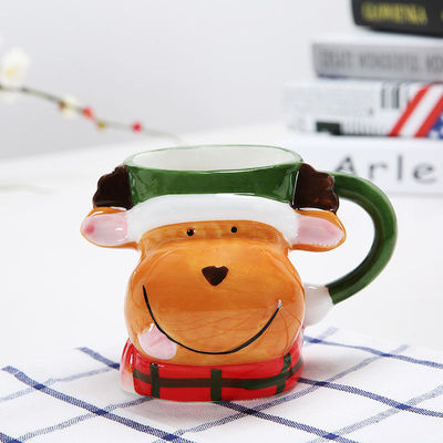 Persoonlijke keramische kruik met 3D kerstman design cartoon stijl en aangepaste kleur
