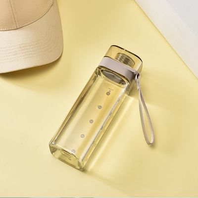 Reis stijlvol met een aangepast logo Vierkante 550 ml 700 ml fles met touw