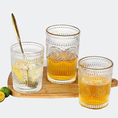 Custom Pattern 300ml 380ml Retro Embossed Glass Mug met gouden rand en zonnebloem ontwerp