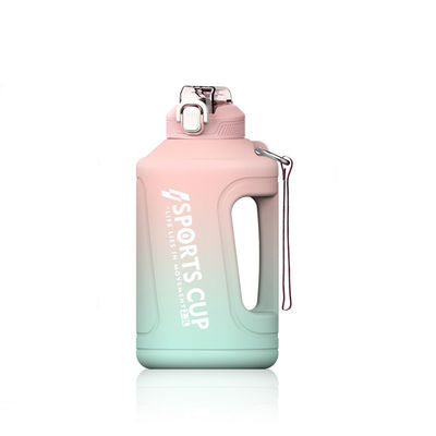 50oz Grote capaciteit Grijpkleur PP Plastic Waterbeker voor Outdoor Sport en Fitness