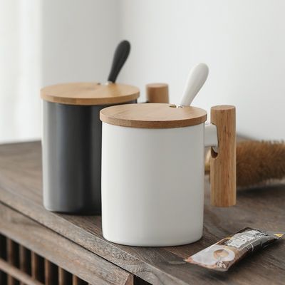 11oz Keramische reisbekers met geïsoleerde functie en aangepaste kleur