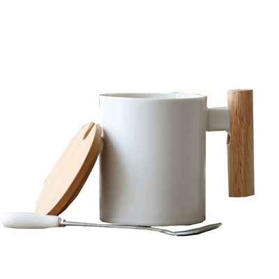 Duurzame keramische mok met deksel en aangepast logo voor theeliefhebbers in grootte 0,5 kg