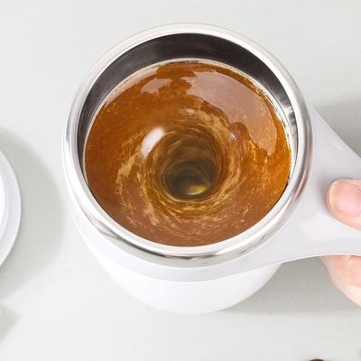 Anti-corrosiecoating Uitgerust met 380 ml elektrische automatische roerbeker voor kantoorkoffie