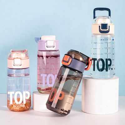 480 ml Tritan plastic waterfles met toepasselijk kokend water en tijdstempel
