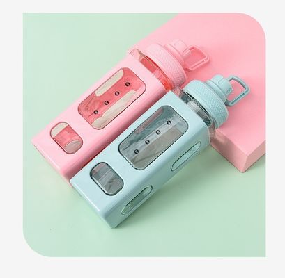 Promotie Vierkante plastic waterfles voor outdoor activiteit Gym lekbestendig en duurzaam