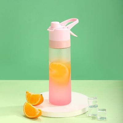 Duurzame 650ml Custom Logo Kleurrijke Plastic Cup voor Outdoor Sport en Wandelen