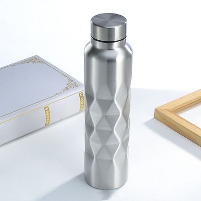 500 g Metalen waterbeker met grote capaciteit Eenwandige Draagbare lekvrije wandelende thermosfles