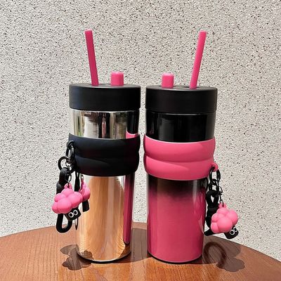 Alle toepasselijke mensen zullen van deze thermosbeker met grote capaciteit houden voor buitenactiviteiten