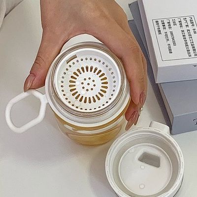 Warmtebestendige PC plastic fles Flip Top Stijlvolle waterfles met verwijderbare zeefmachine