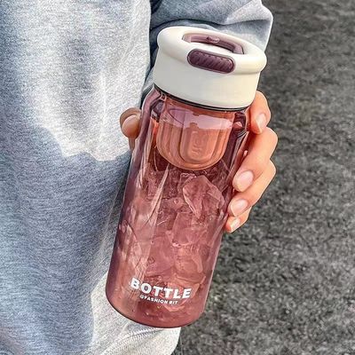 Student Summer Fashion 650 ml plastic waterfles met zeefmachine en draagbaar ontwerp