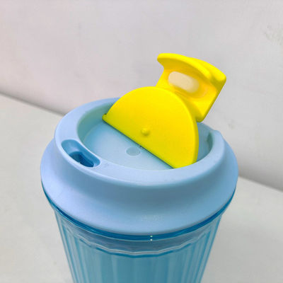 Herbruikbare plastic koffiebeker met deksel Duurzaam Tritan Dubbelwand waterfles