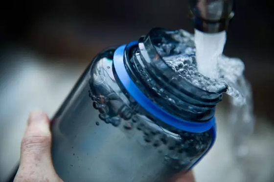 1000 ml Bpa vrij plastic transparante vloeibare waterfles met weegschaal voor buitensport