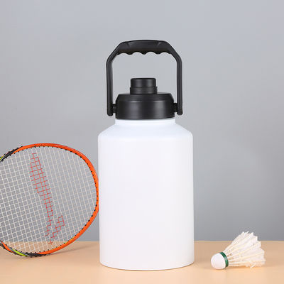 capaciteit 2L Thermos Draagbare lekvrije waterfles van roestvrij staal voor buitenreizen