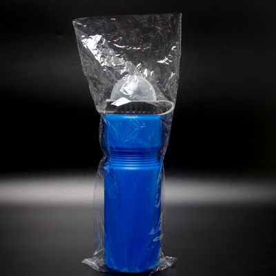Uitgerust PE Plastic 700ml Plastic Sportwaterfles met stofdek voor fietsen