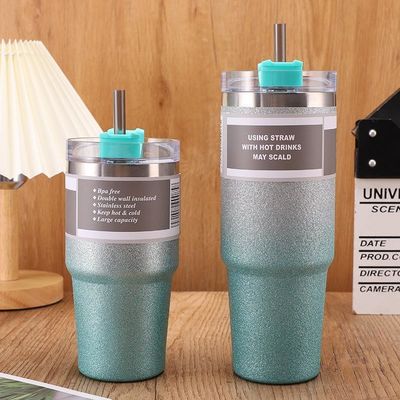 30 oz roestvrijstalen geïsoleerde waterbeker met stro voor reizen en een actieve levensstijl